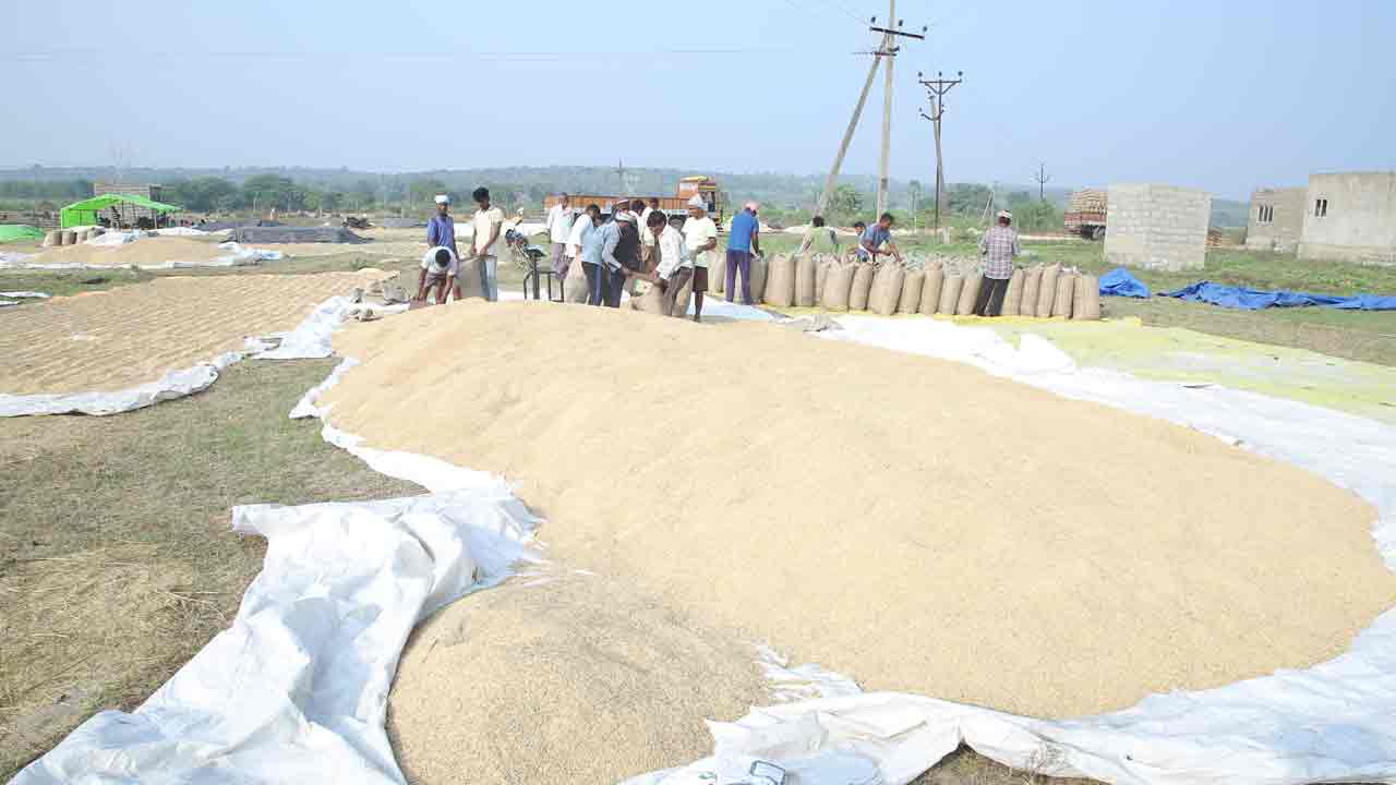 వడ్ల కొనుగోల్‌.. 80 వేల మెట్రిక్‌ టన్నులు