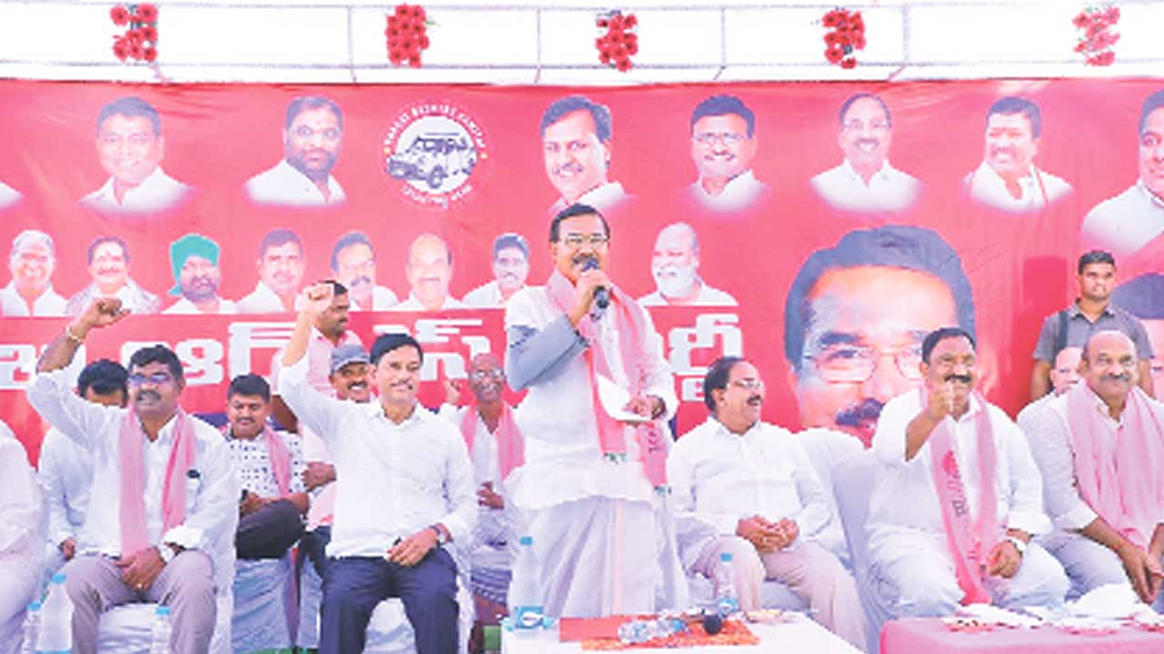 కేసీఆర్‌ పాలన దేశానికే ఆదర్శం