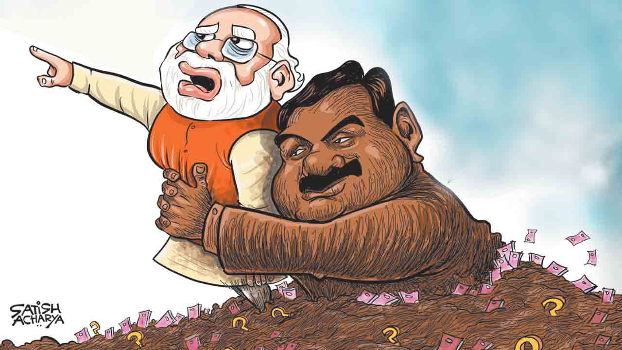 దేశ సంపదను కొల్లగొట్టిన్రు