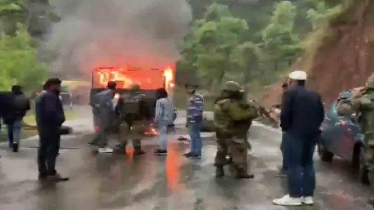 Jammu Kashmir | ఫూంచ్ ఘ‌ట‌నను ఉగ్ర‌దాడిగా తేల్చిన సైన్యం.. ఐదుగురు జ‌వాన్లు స‌జీవ‌ద‌హ‌నం