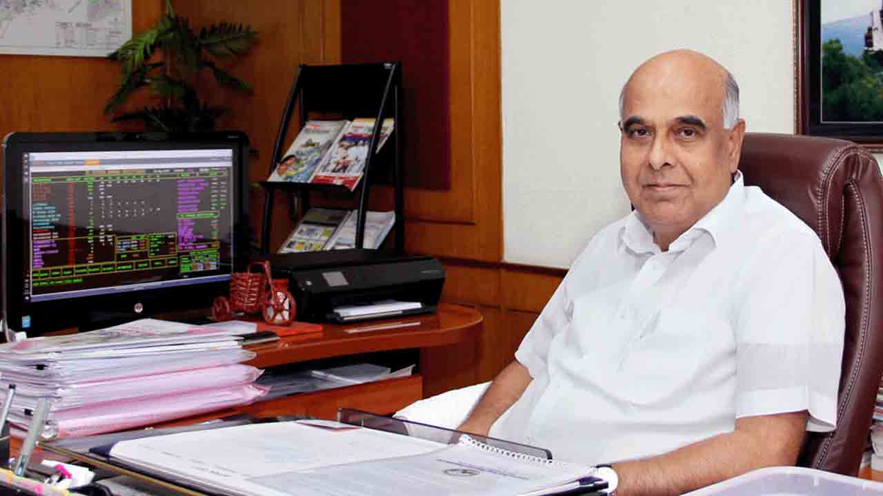 Telangana | సీఎండీతో విద్యుత్ ఉద్యోగుల చ‌ర్చ‌లు స‌ఫ‌లం