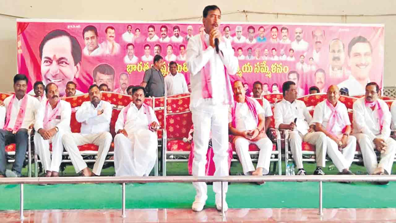 అబ్‌కీ బార్‌ కిసాన్‌ సర్కార్‌