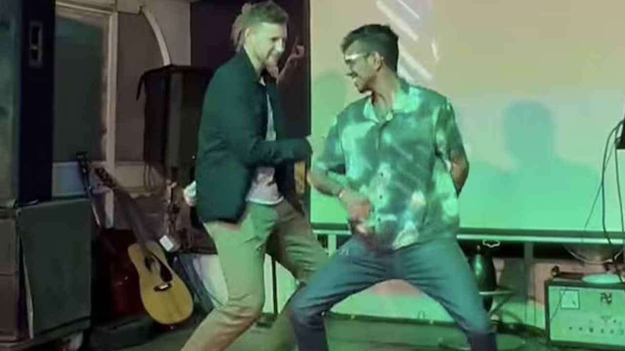 Joe Root Dance: చాహ‌ల్‌తో క‌లిసి చిందేసిన జో రూట్‌.. వీడియో