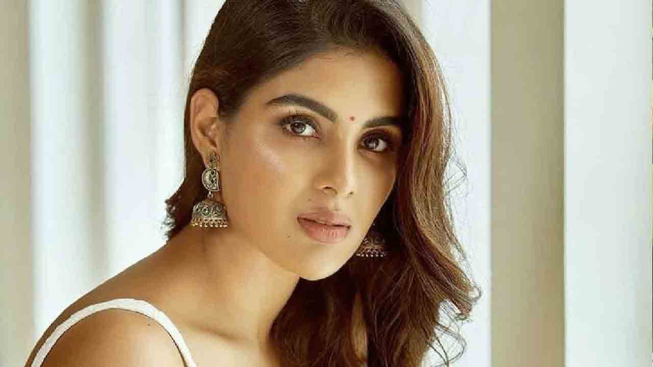 Samyuktha Menon | రెండేళ్ళలో 5 భారీ సినిమాలు.. అదృష్టం అంటే సంయుక్త మీనన్‌దే