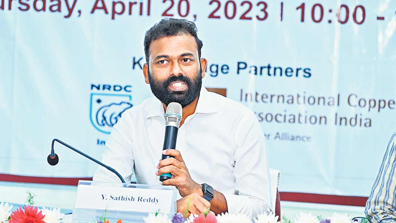 3 వేల ఈవీ చార్జింగ్‌ కేంద్రాలు