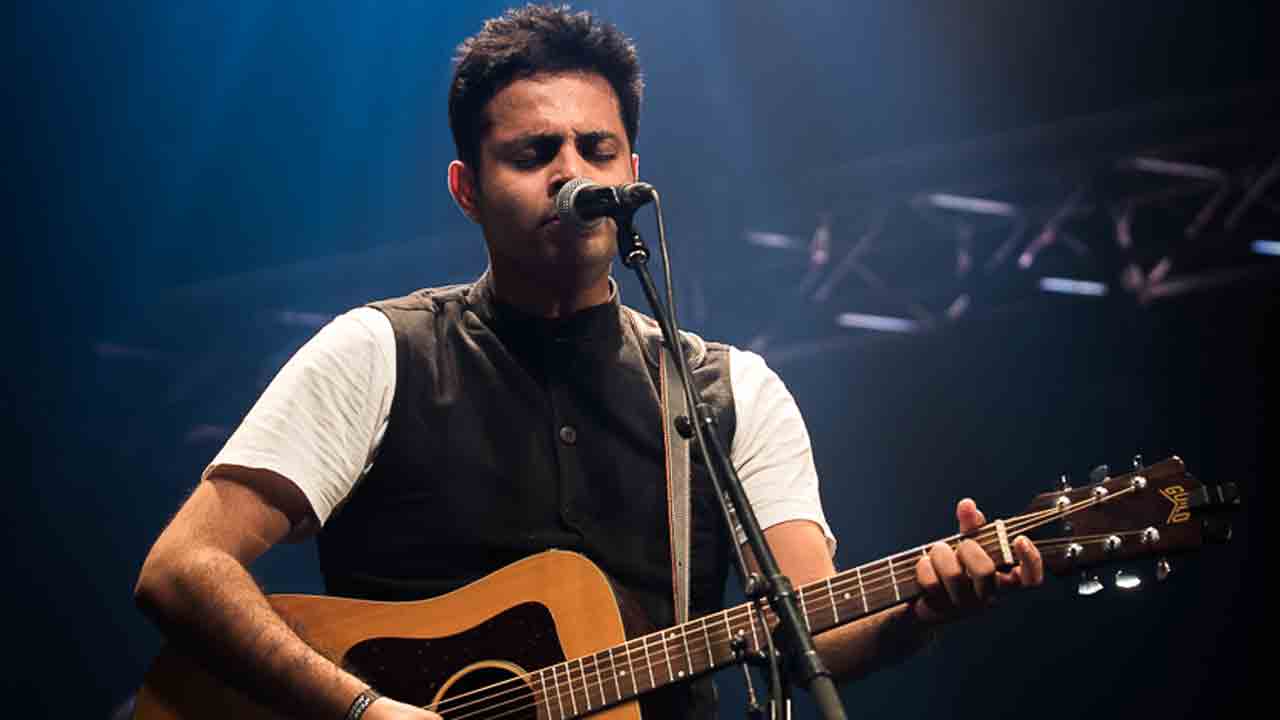 Rock Star Shriram Alluri | రాక్‌ వెర్షన్‌లో తెలుగు పాటలు పాడుతూ విశ్వ వేదికలపై అదరగొడుతున్న హైదరాబాదీ !