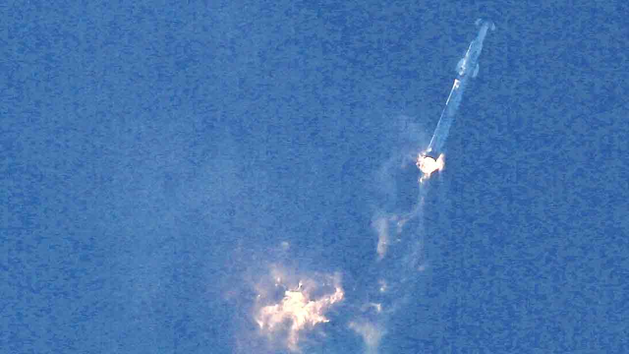 పేలిన స్టార్‌షిప్‌