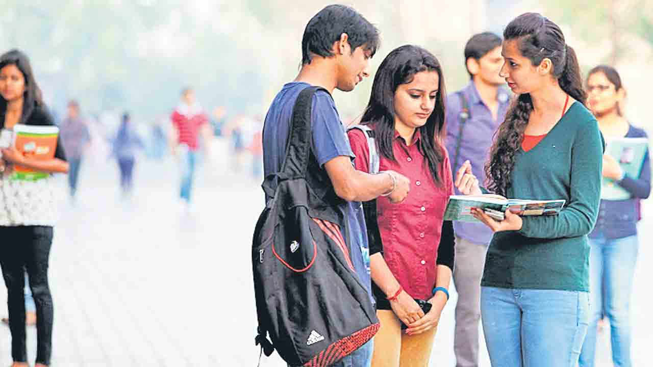 Engineering | మళ్లీ ఇంజినీరింగ్‌కు డిమాండ్‌.. అందరిచూపు బీటెక్‌ వైపే