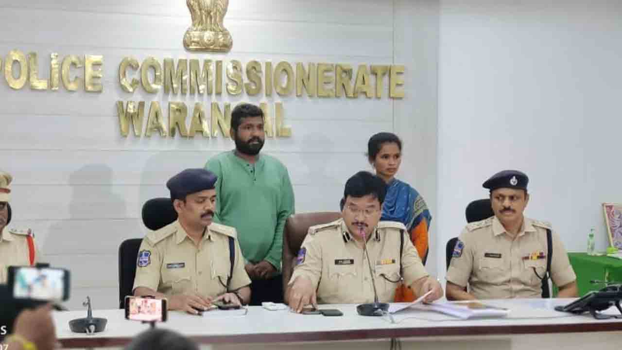 Surrender | సీపీ ఎదుట మావోయిస్టు దంపతుల లొంగుబాటు