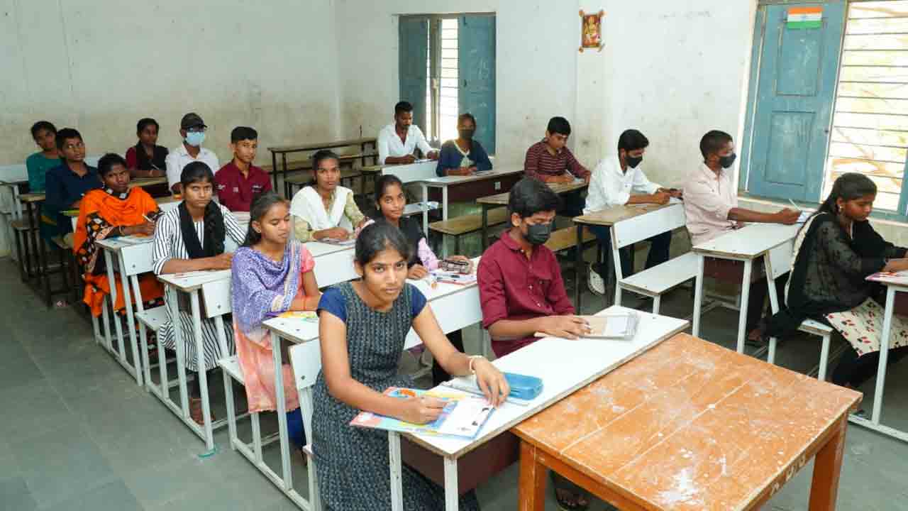 Tenth Exams | తొలి రోజు ప్ర‌శాంతంగా ముగిసిన ప‌ది ప‌రీక్ష‌లు