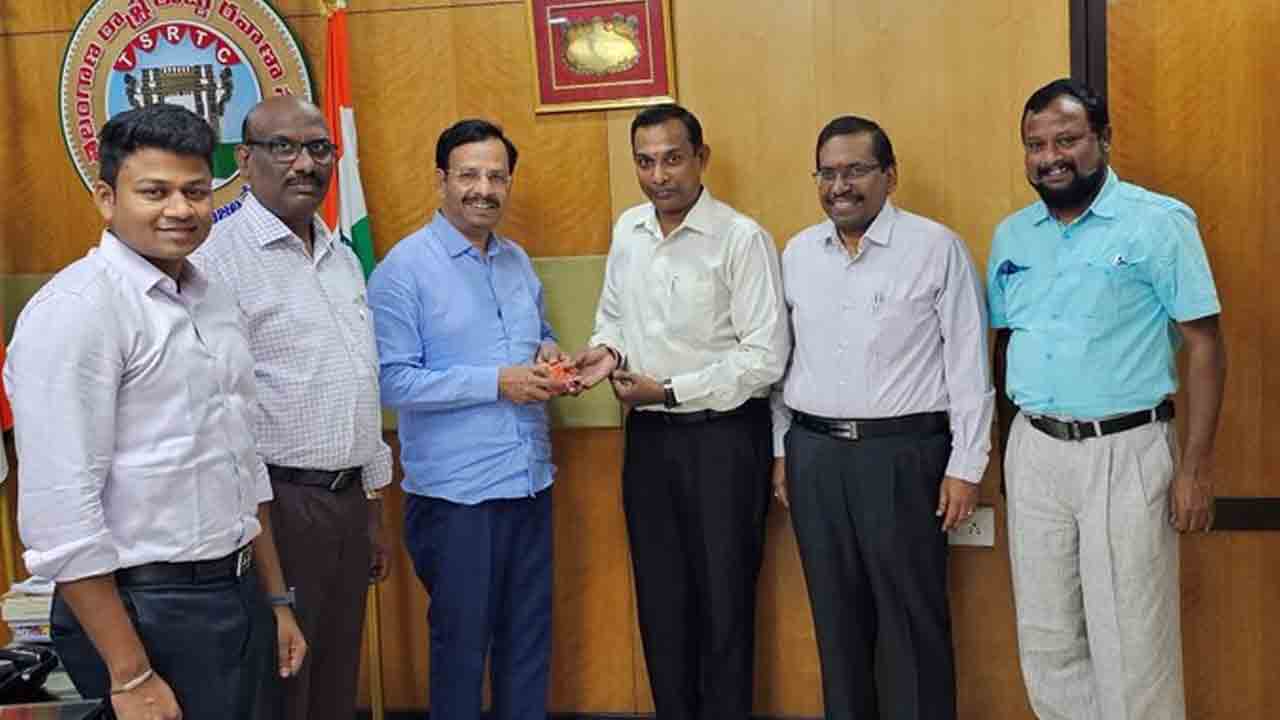 Bhadradri | భ‌ద్రాద్రి తలాంబ్రాల‌కు భ‌లే డిమాండ్.. ల‌క్ష మందికి పైగా బుకింగ్