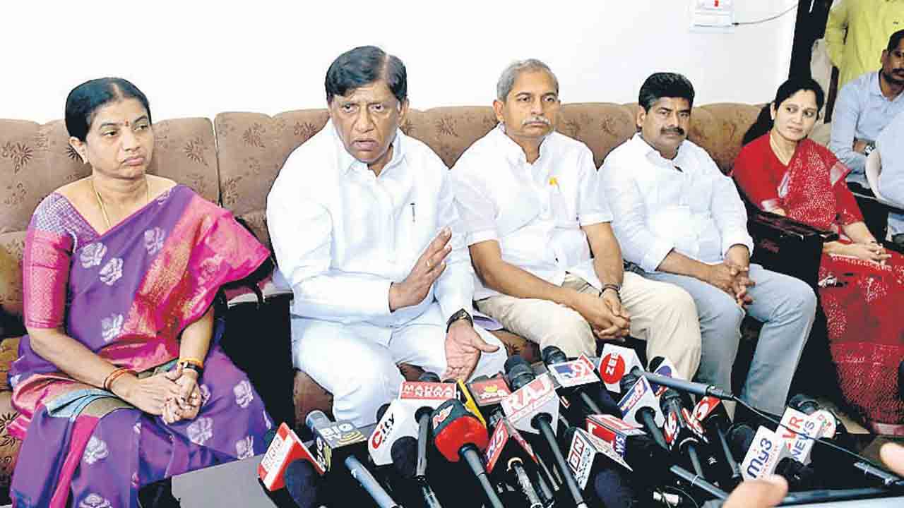 వంద సీట్లు సాధిస్తాం