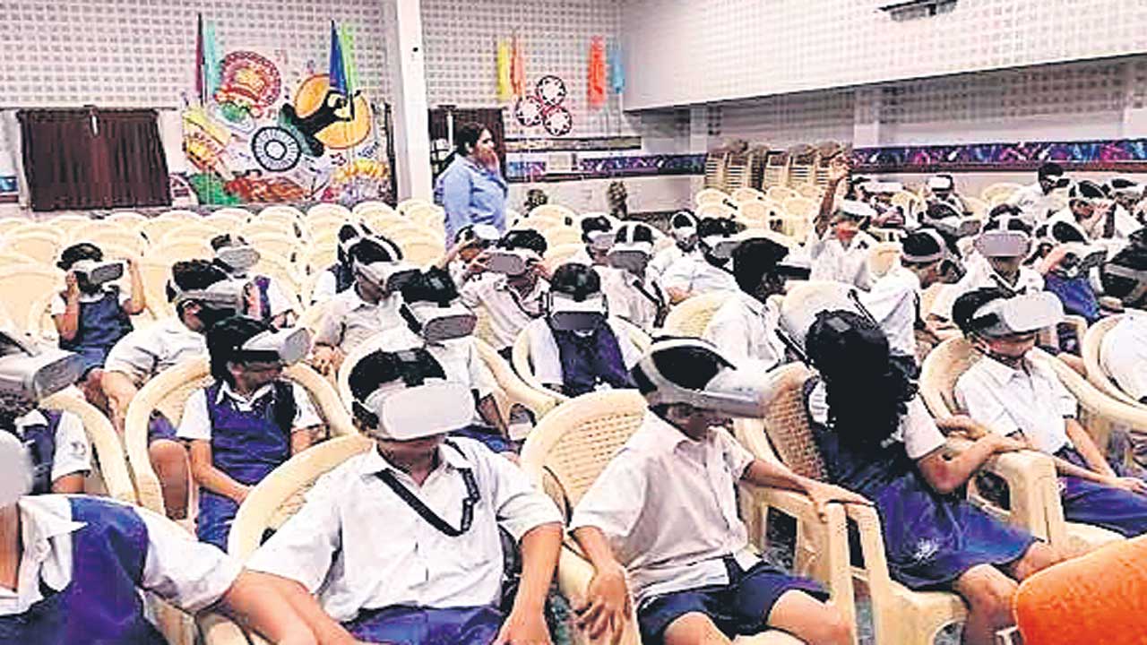 సర్కారు బడుల్లో ‘వర్చువల్‌’ ల్యాబ్స్‌