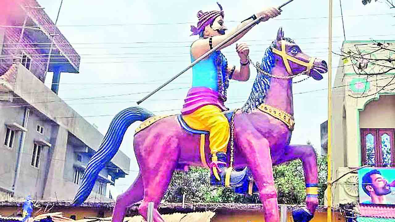 బహుజన వీరుడు సర్వాయి పాపన్న
