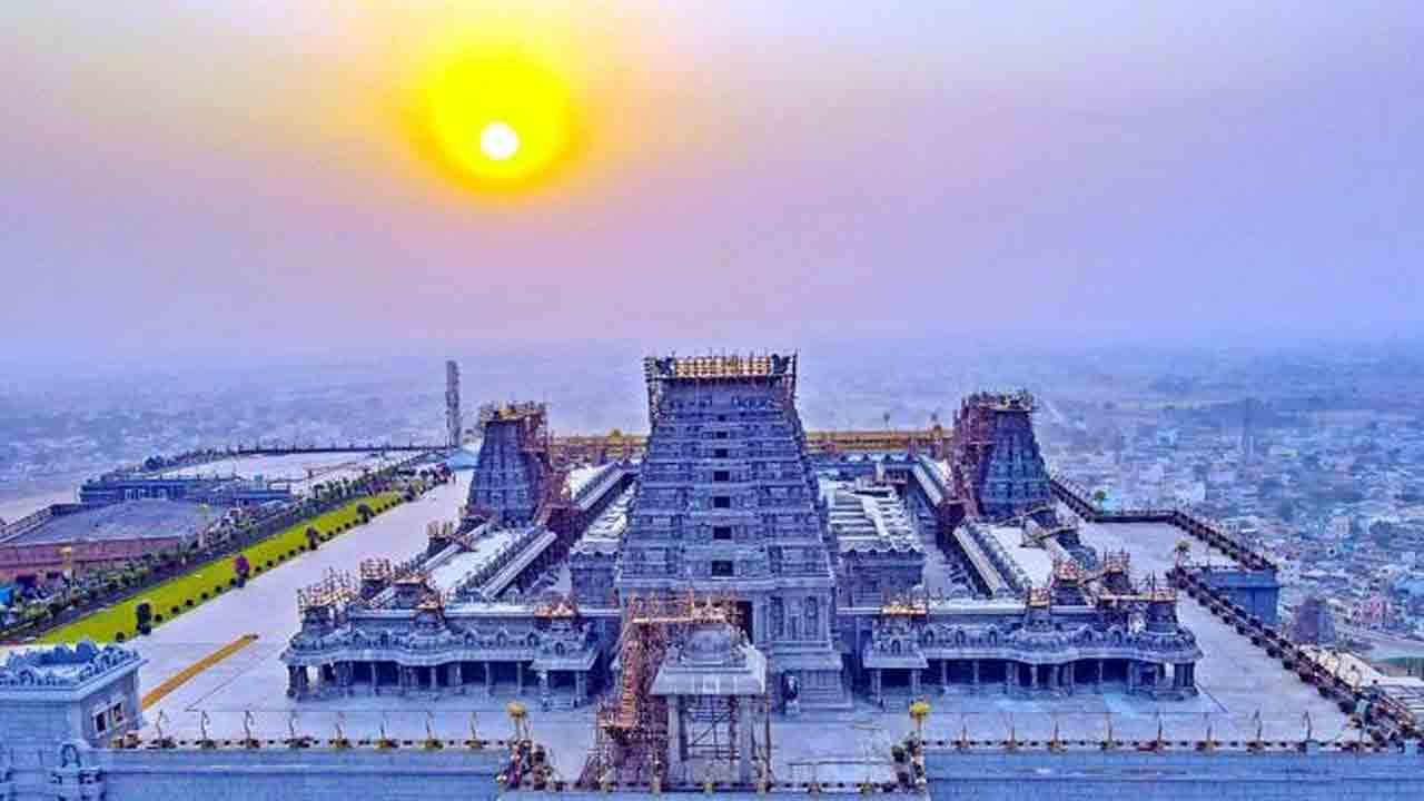 15 రోజుల్లో గుట్టలో ఆన్‌లైన్‌ సేవలు