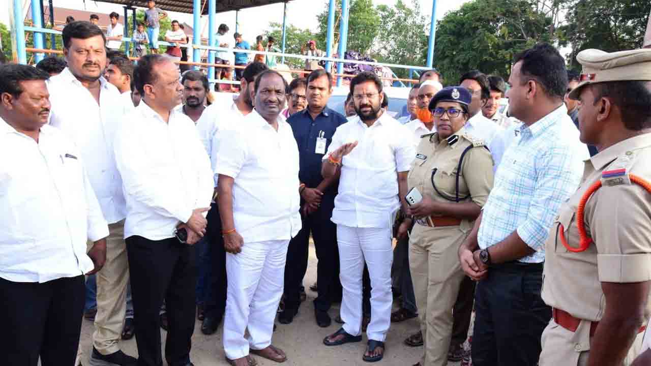 సంక్షేమంలో మనమే ముందున్నాం