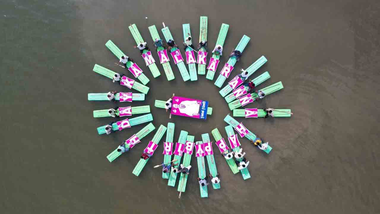 ఉప్పొంగిన అభిమానం