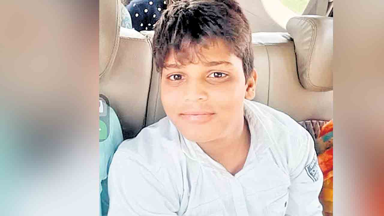 పదేండ్ల తర్వాత గల్ఫ్ నుంచి తండ్రి ఇంటికి..