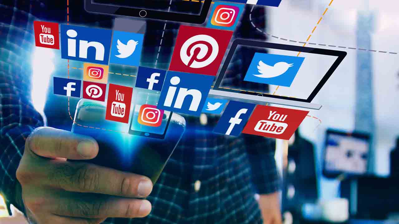 సోషల్‌ మీడియాలో ప్రచారం చట్టబద్ధమే