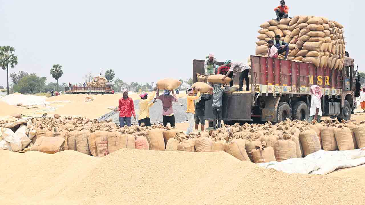 చకచకా ధాన్యం కొనుగోళ్లు