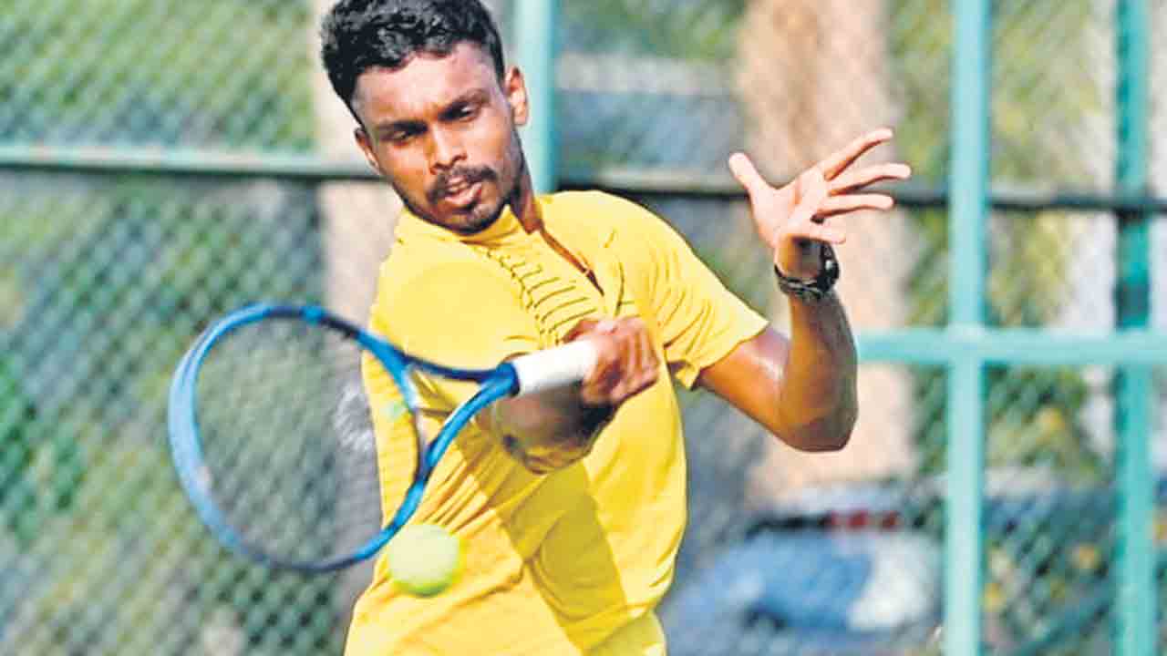 క్వార్టర్స్‌లో కార్తీక్‌ జోడీ