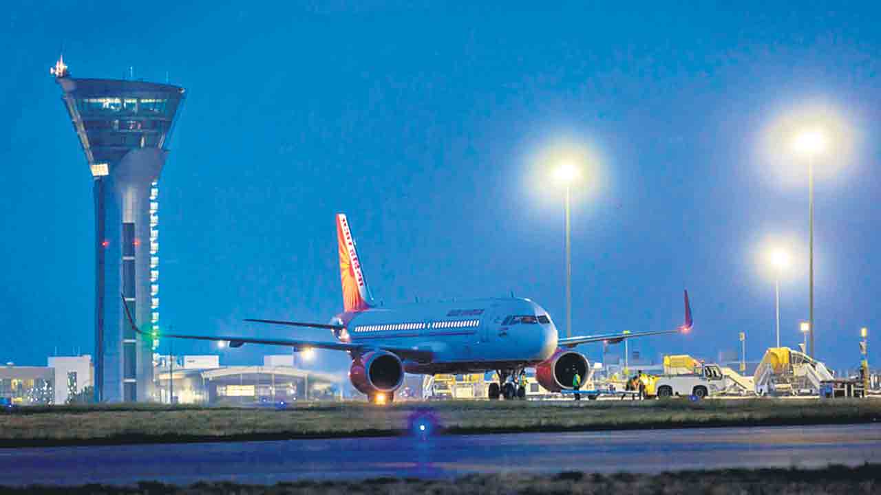 Shamshabad Airport |  సమయపాలనలో శంషాబాద్‌షా.. ప్రపంచ స్థాయిలో ఆర్జీఐఏకు అగ్రస్థానం