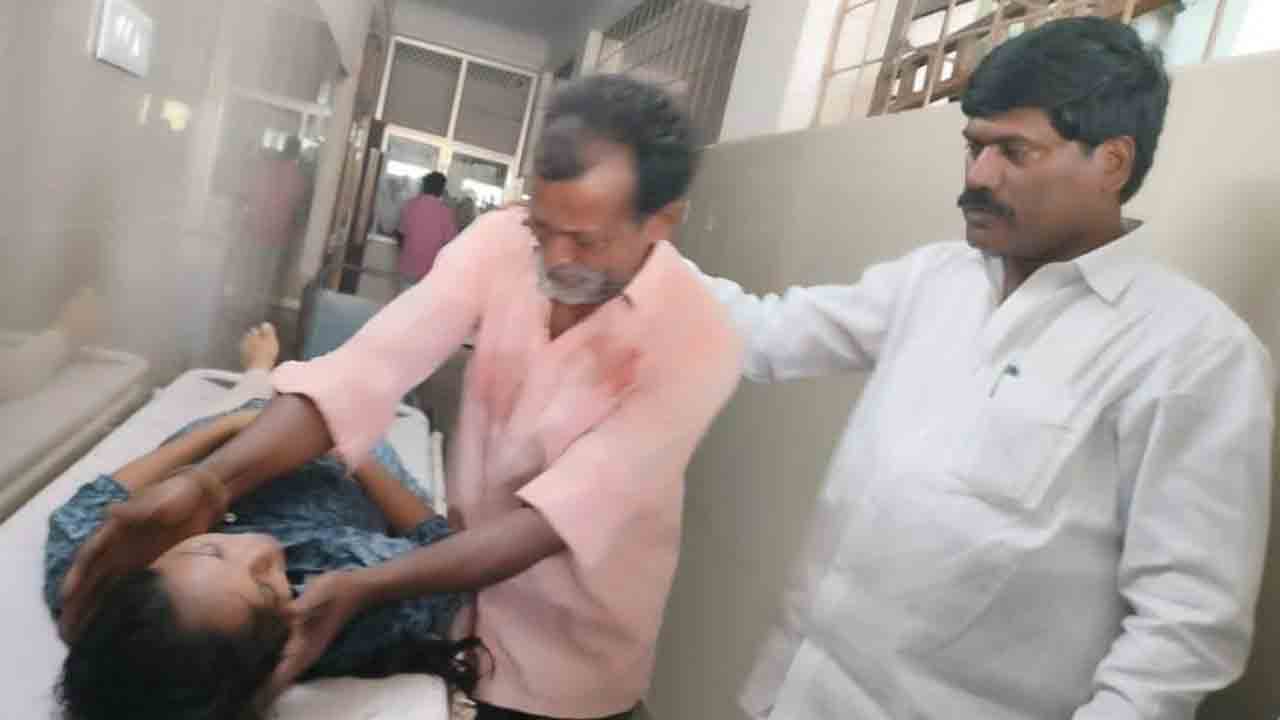 భర్త వేధింపులు భరించలేక జేపీఎస్‌ ఆత్మహత్య