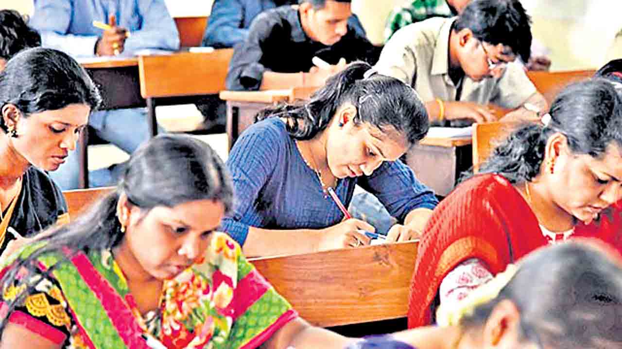 ఎంసెట్‌ ప్రశ్నలు మధ్యస్థం