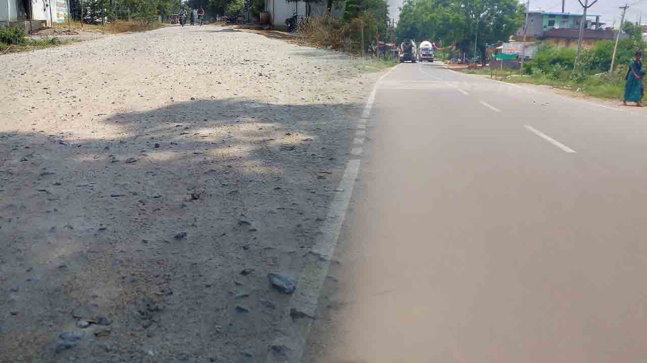 చింత‌ల్ రోడ్డు పై చింత‌లేని ప్ర‌యాణం