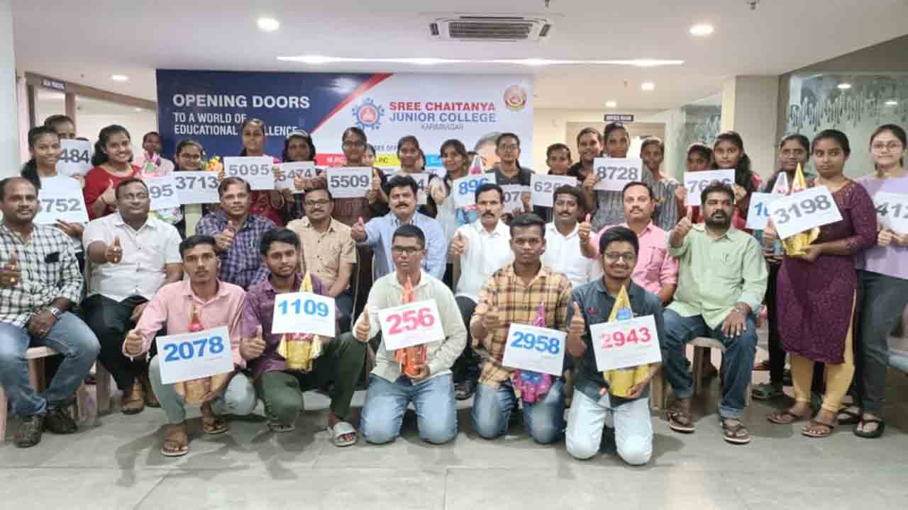 శ్రీ చైతన్య ర్యాంకుల పంట