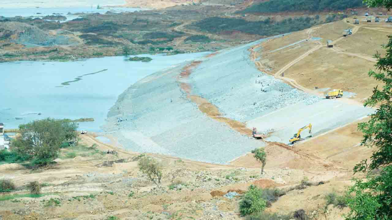 PRLI |  శరవేగంగా ‘పాలమూరు’ ఎత్తిపోతల పనులు.. పీఆర్‌ఎల్‌ఐపై సీఎం కేసీఆర్‌ ప్రత్యేక ఫోకస్‌