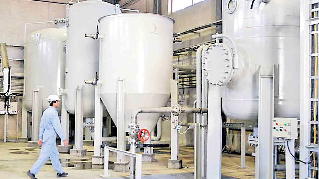 యురేనియంతో ప్రాణ సంకటం