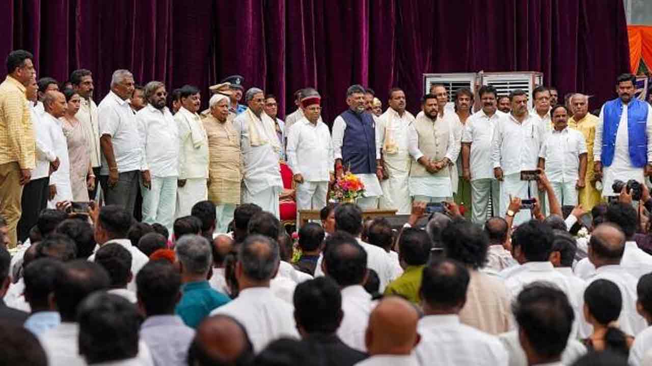 కర్ణాటకలో మంత్రి వర్గ విస్తరణ