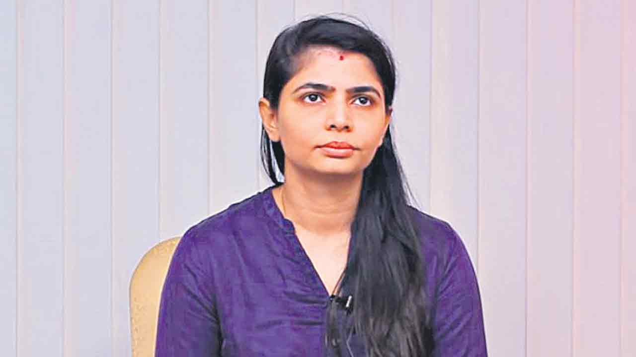 వైరముత్తుపై చర్యలు తీసుకోండి