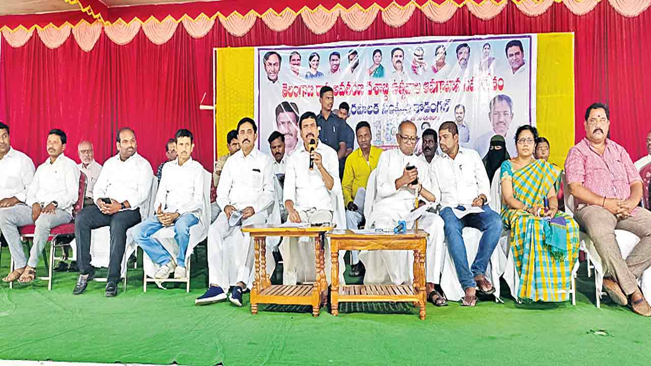 దశాబ్ది అభివృద్ధిని ప్రజల్లోకి తీసుకెళదాం