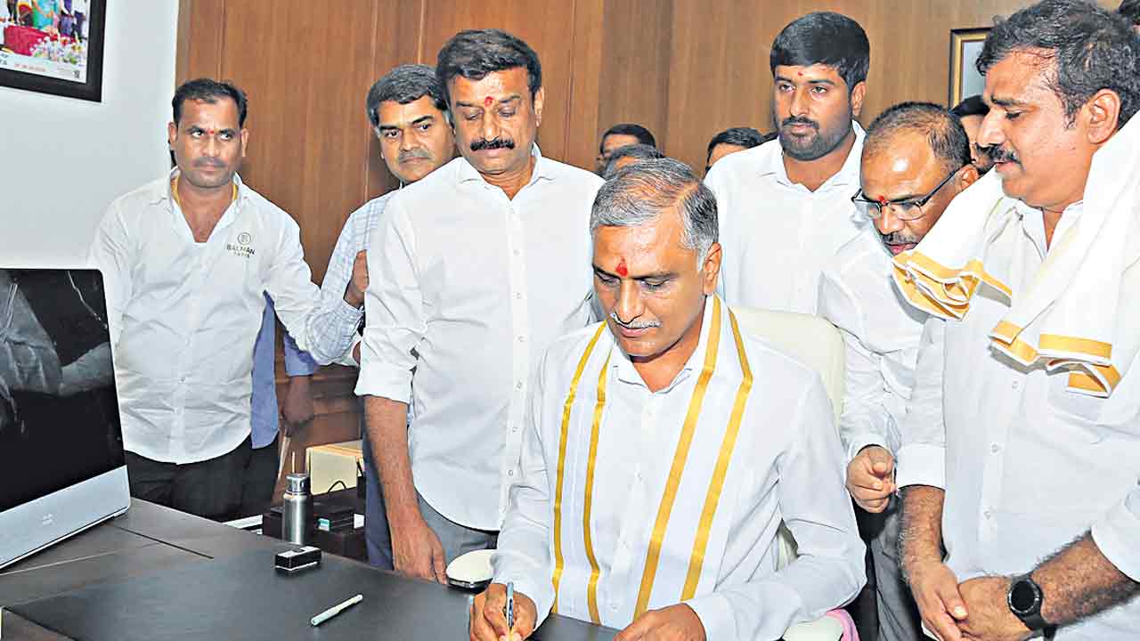 నేటి నుంచి పంట నష్టపరిహారం పంపిణీ