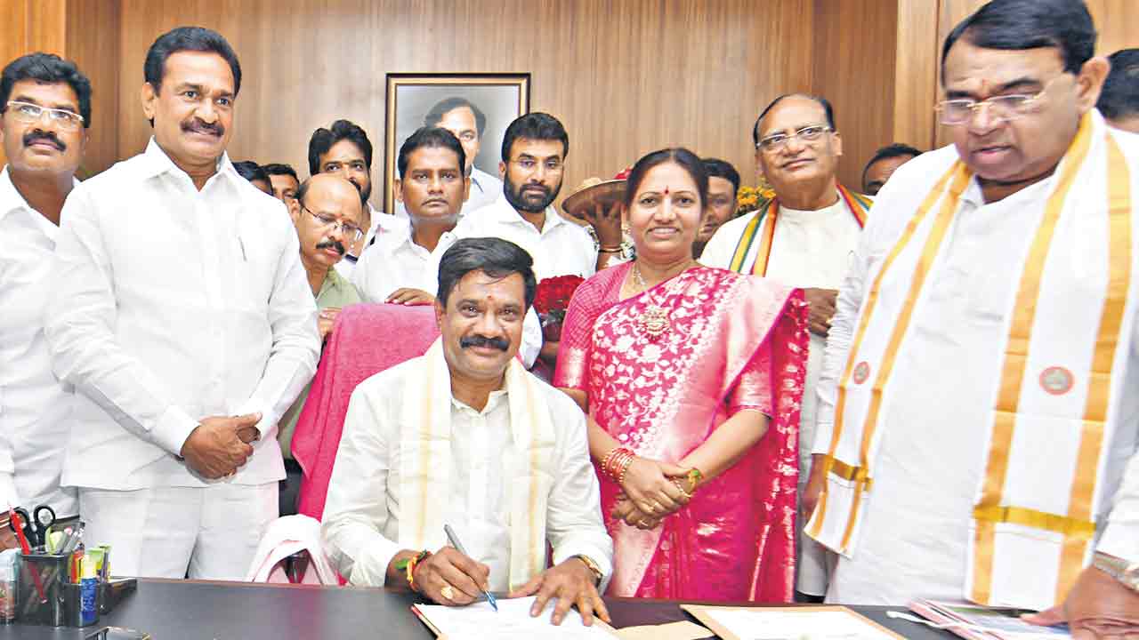 ఆర్‌అండ్‌బీలో 328 కొత్త కార్యాలయాలు