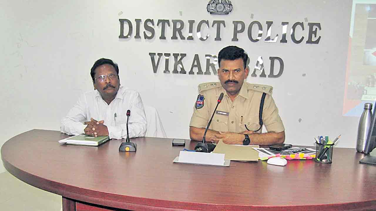 నకిలీ విత్తనాలు అమ్మితే చర్యలు తప్పవు