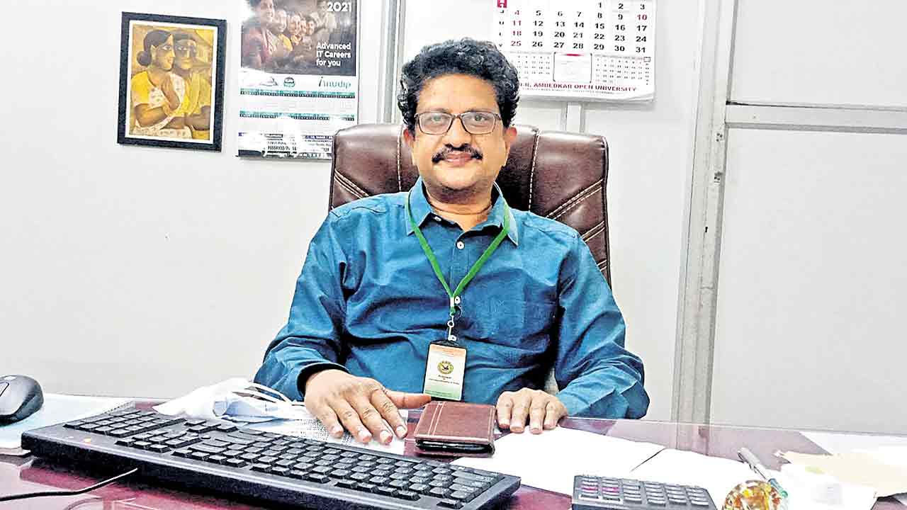 సిటీ కాలేజీలో మరో మూడు కోర్సులు