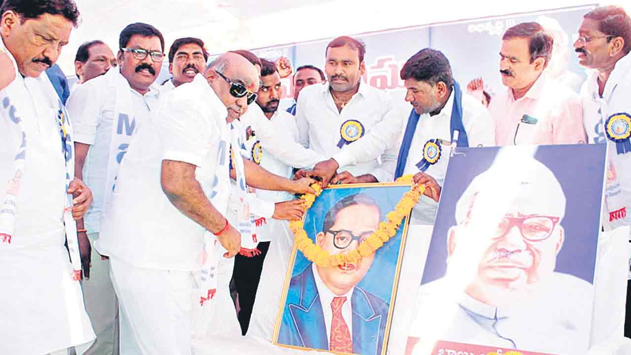 బహుజనులకు అండగా బీఆర్‌ఎస్‌