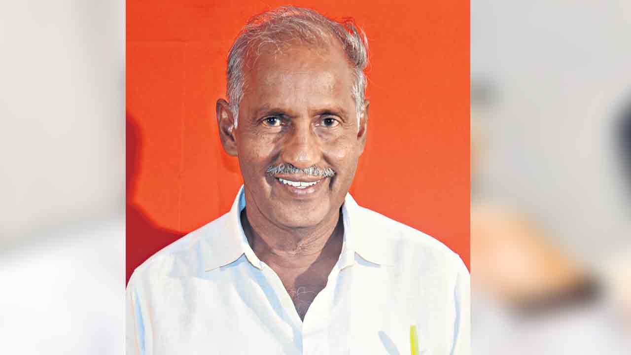 కేంద్రమే పంట నష్టపరిహారం ఇవ్వాలి