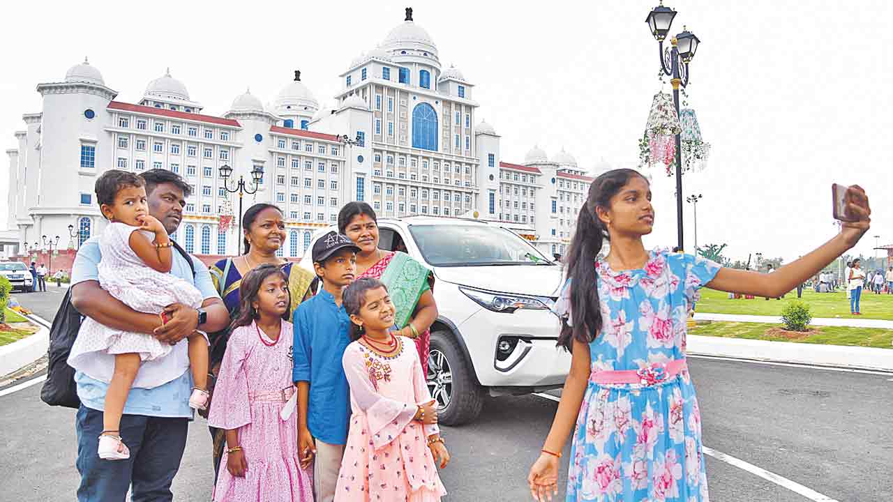 ఇక..గృహ ప్రవేశాల జాతరే..