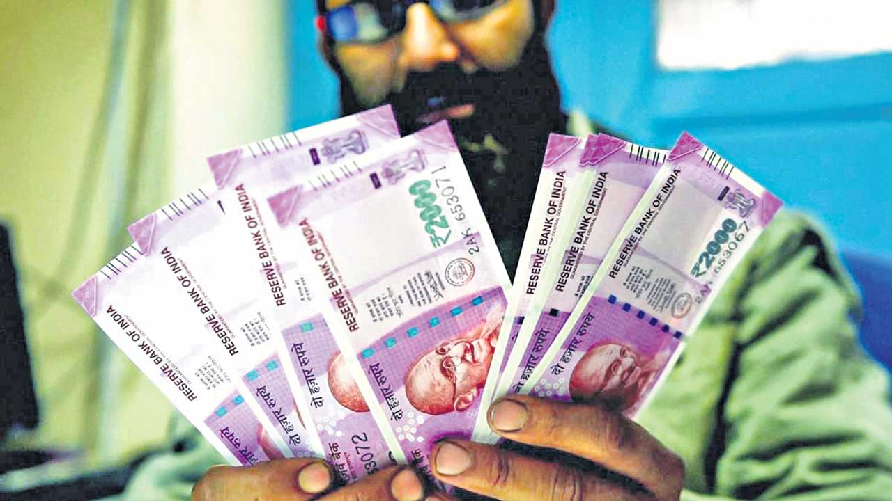 RBI | 2 వేల నోటు మార్పిడికి పత్రాలేవీ అక్కర్లేదు