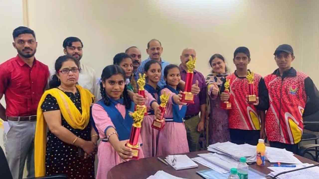 చెస్‌లో రోషిత సత్తా