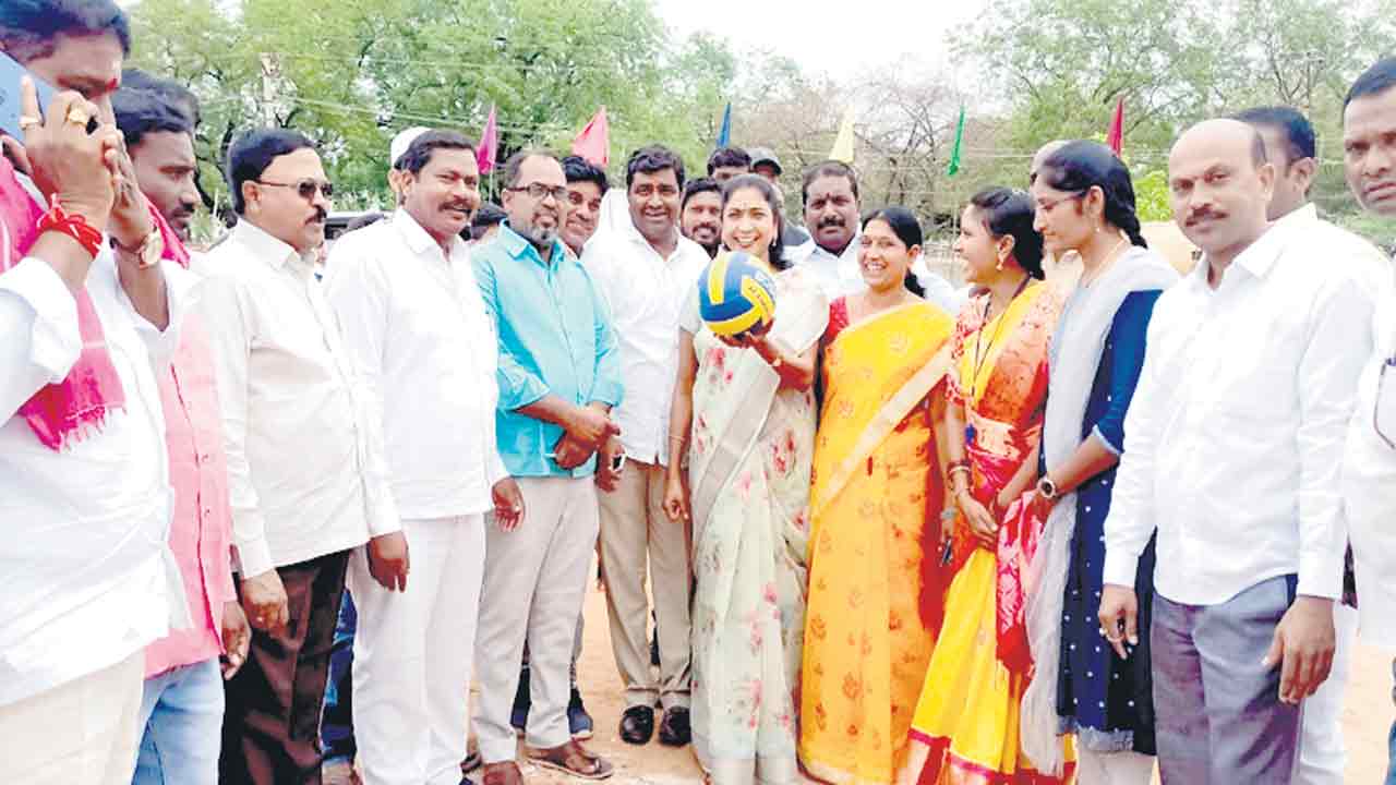 దళారులను నమ్మి మోసపోవద్దు