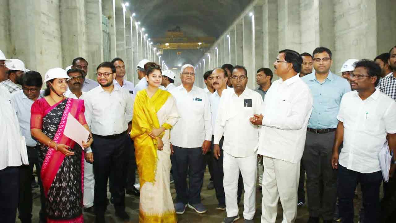 Palamuru Rangareddy |  బరాబర్‌ ‘పాలమూరు’ నీళ్లిస్తాం.. కేసులతో ఇంటి దొంగలే అడ్డుపడినా పనులను త్వరగా పూర్తి చేయిస్తాం: మంత్రి నిరంజన్‌రెడ్డి