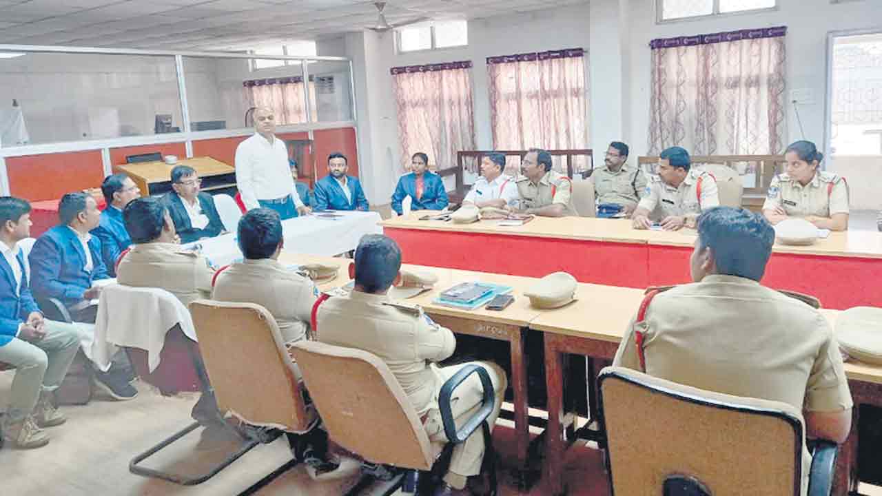 లోక్‌ అదాలత్‌ను సద్వినియోగం చేసుకోవాలి