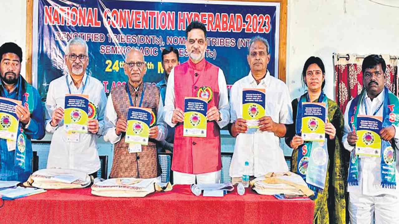 కేంద్రం వైఫల్యంతోనే అభివృద్ధికి దూరం