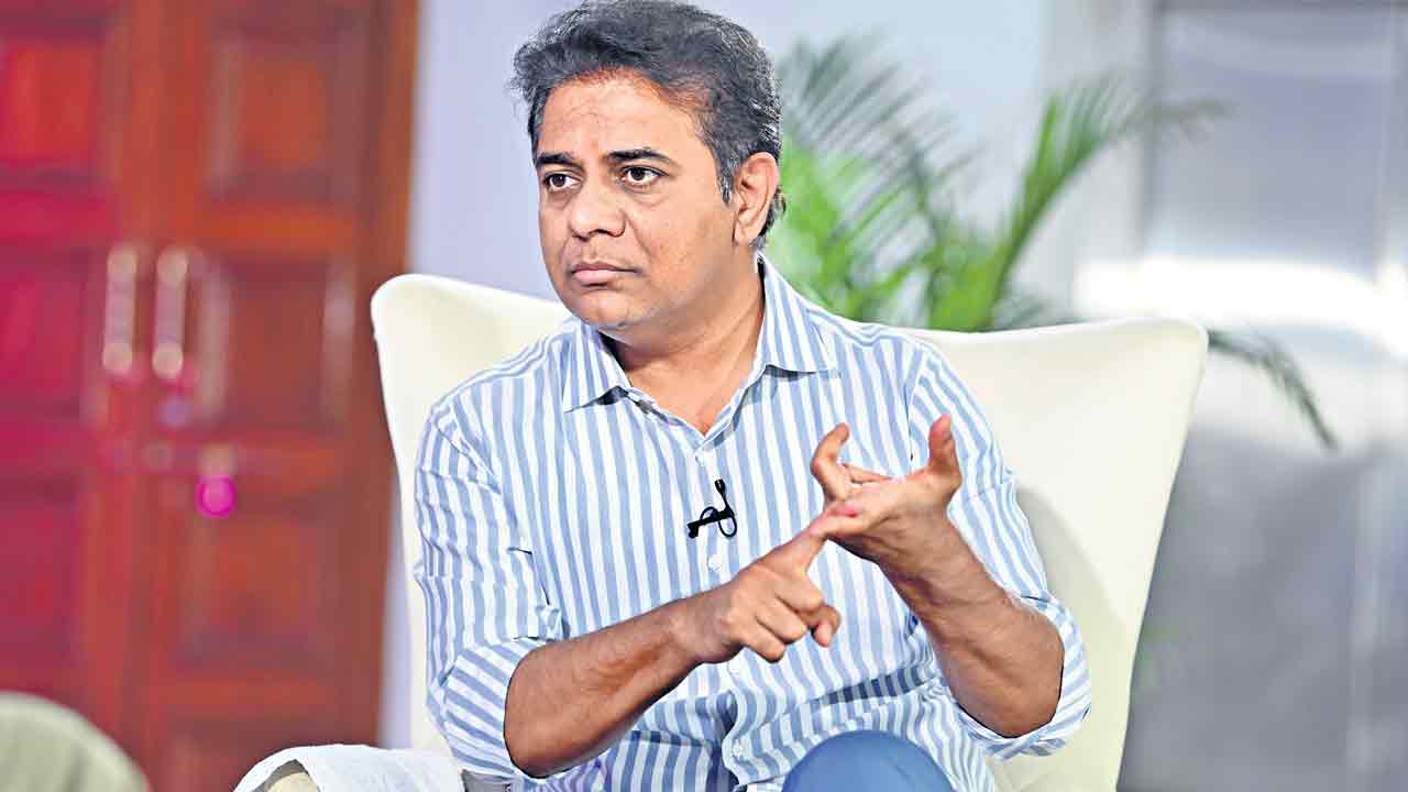 KTR |  ఆవో.. దేఖో.. సీఖో.. రాష్ట్రం నుంచి పరిపాలనా పాఠాలు నేర్చుకోండి.. ప్రియాంకగాంధీకి మంత్రి కేటీఆర్‌ సూచన