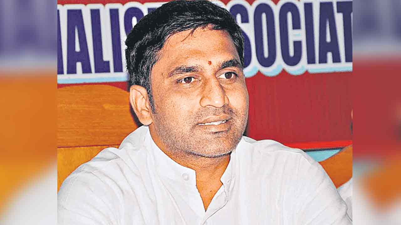 BJP’s Preetham Gowda |  వాళ్లను దేవుడే కాపాడాలి.. ఓటేయలేదంటూ ముస్లింలకు కర్ణాటక బీజేపీ నేత బెదిరింపులు